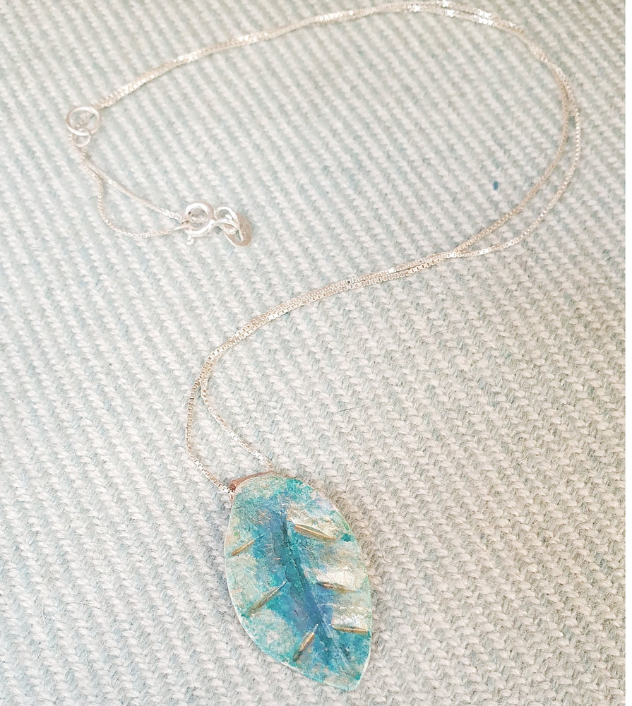 My Little Leaf necklace - Blue