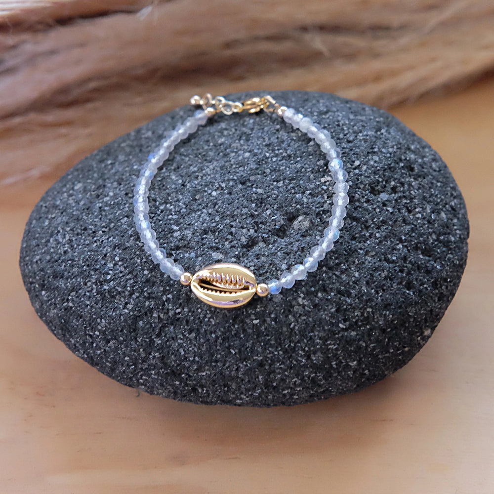 14k Gold Filled Conch Charm and natural 3-4mm Labradorite bracelet.