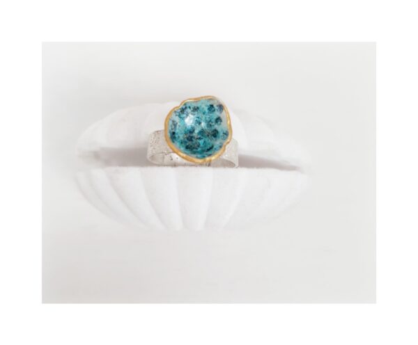 This sculptural Sterling Silver cup is hand-painted & sealed to create an organic patina on a textured Sterling Silver band for a natural result.