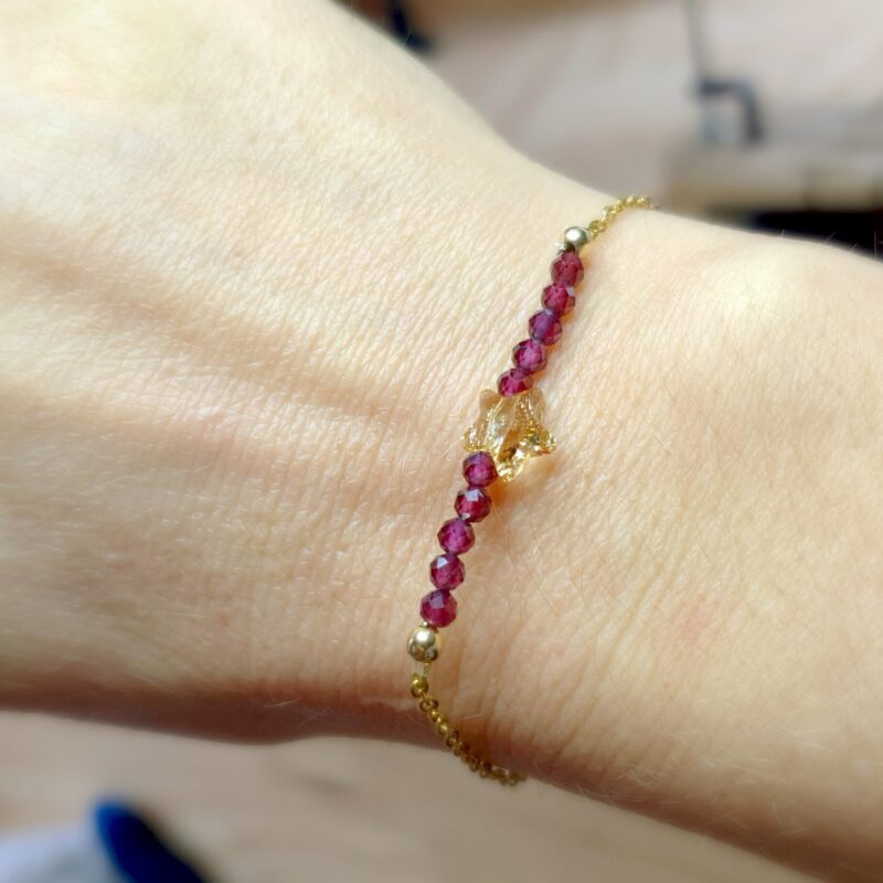Small delicate Gemstone bracelet with a Swarovski crystal star