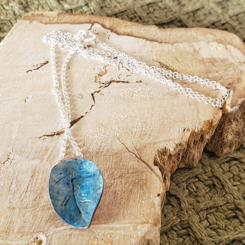 My Little Leaf necklace - Blue