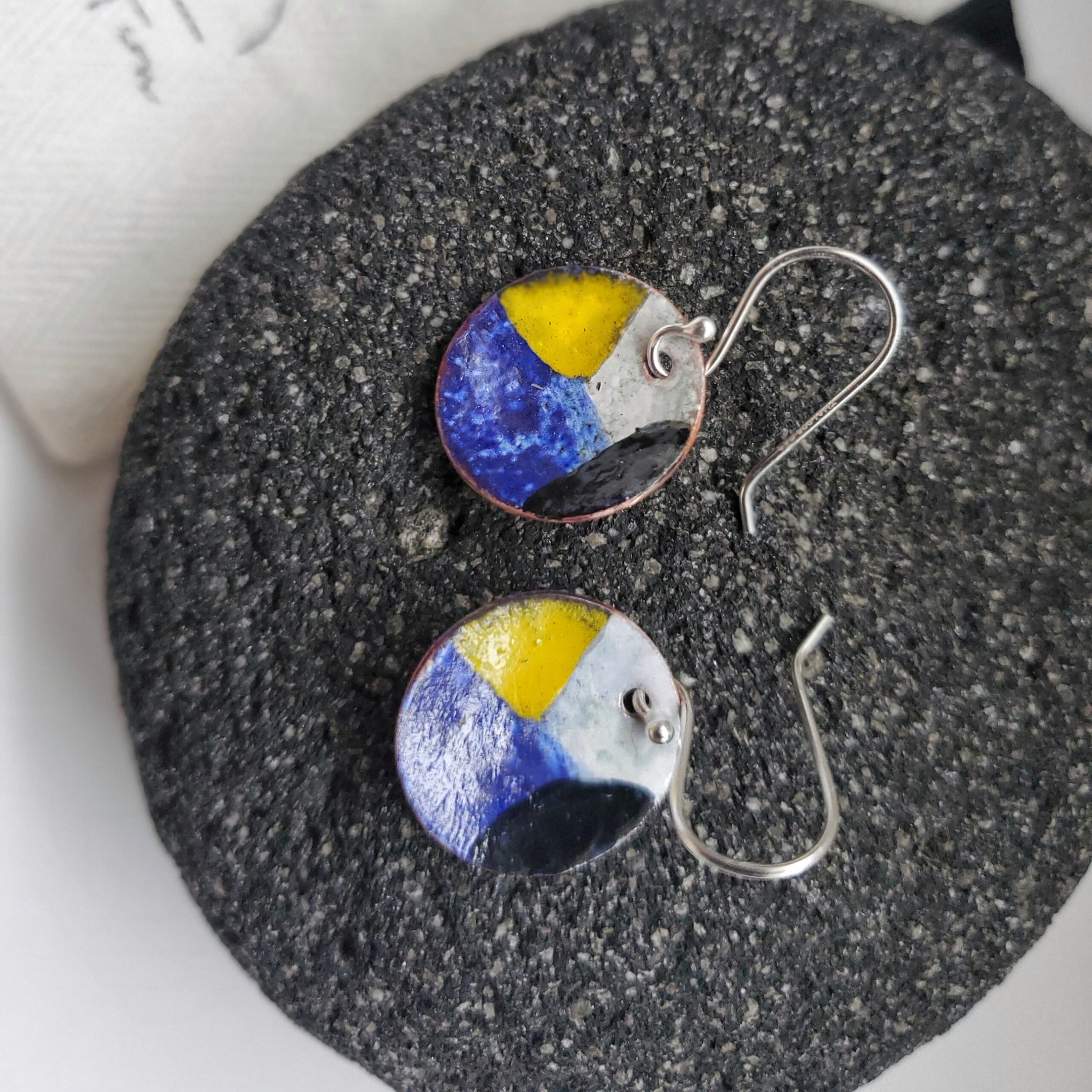 Color Block Discs Earrings - Image 2